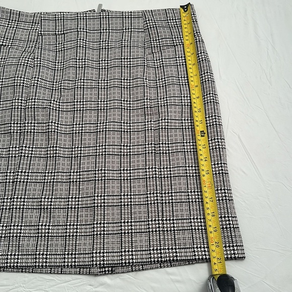 MICHAEL Michael Kors multicolor gray white black plaid stretch pencil skirt - Picture 7 of 12